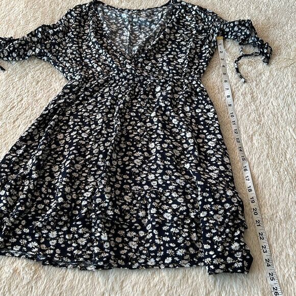 Daisy print sun dress size medium - Picture 13 of 16